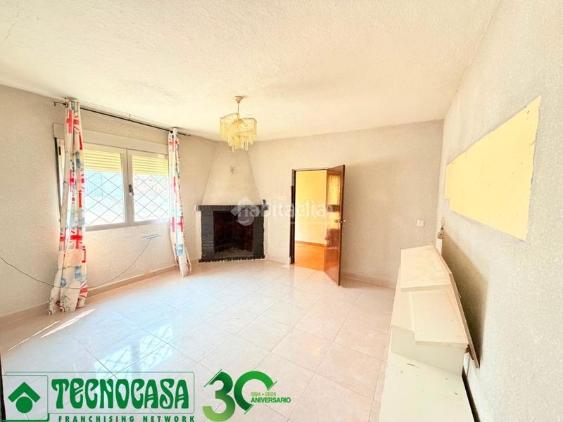 Foto 46d61ec3-ce4f-497b-95c8-ef37ea4a3dd1. Casa  en venta en Burujón