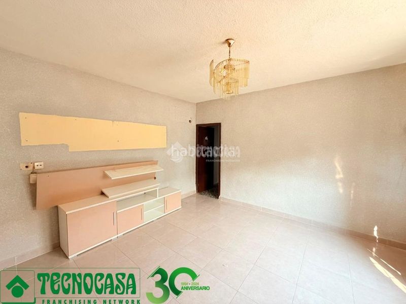 Foto 4743cdb1-1f88-4174-ba3c-27dcf1065f1e. Casa  en venta en Burujón