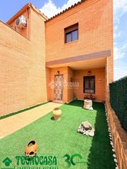 Casa bifamiliare in Burujón. Casa en venta en burujón