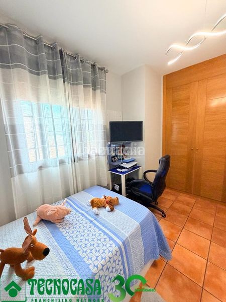 Foto 70d1d4cb-b6ad-4776-9e79-e68102705fab. Casa aparellada amb calefacció aparcament a Burujón