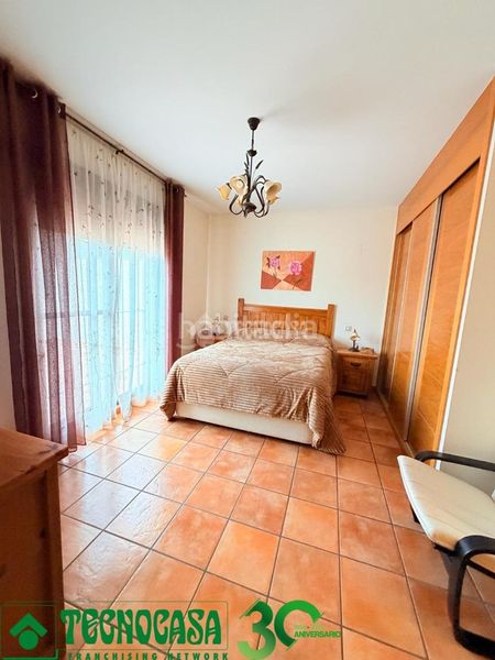 Foto 88832b99-a1c0-4ec2-a8db-e72405fe3825. Casa aparellada amb calefacció aparcament a Burujón