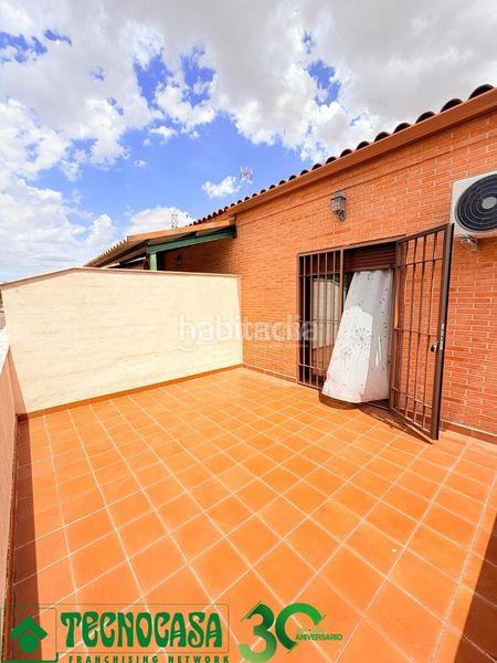 Foto afbf16bb-5033-4f85-a248-689cd6ba5abf. Casa aparellada amb calefacció aparcament a Burujón