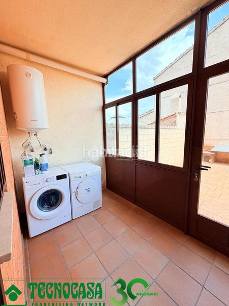 Foto fd2790ba-4804-460b-bdd3-8688d65ee26a. Casa aparellada amb calefacció aparcament a Burujón