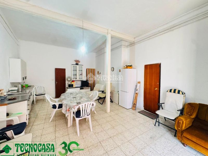 Foto a4f2ad64-6bd5-4ed4-811b-b9da096047ec. Piso  en venta en Burujón