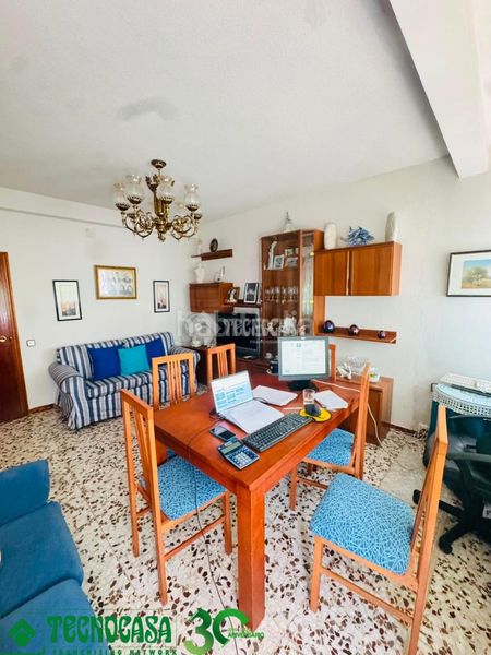 Foto d36ef331-1a8a-48e1-a447-02178b251935. Piso  en venta en Burujón