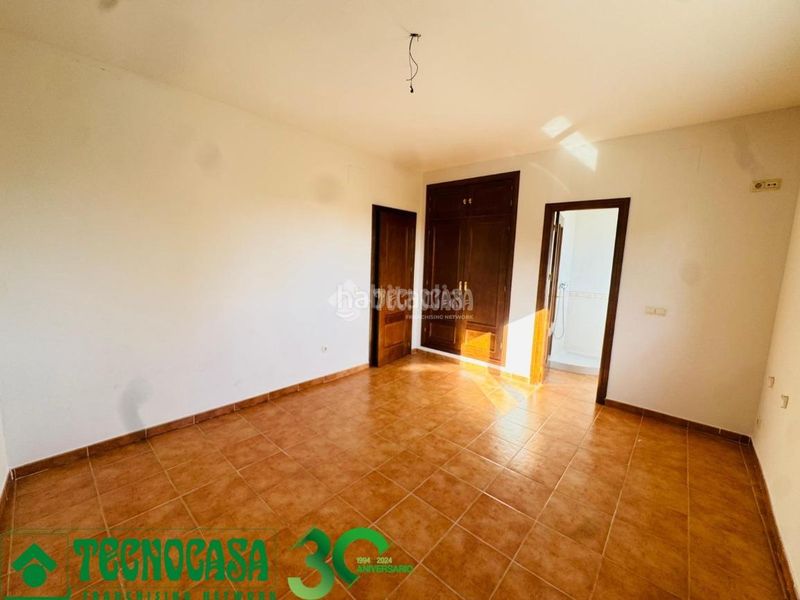 Foto 40445fa3-4648-4926-b030-57558c0ce0e6. Casa aparellada a Polán
