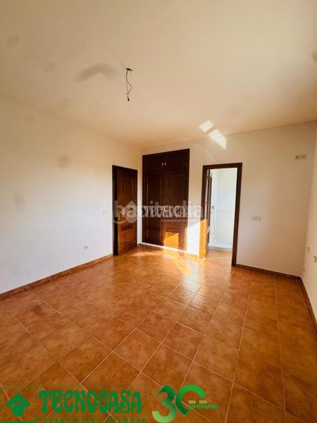 Foto 4080f576-3bf5-4988-ab2d-9971b7427035. Casa aparellada a Polán