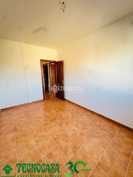 Foto 5b42ec79-999f-4647-b375-2d3060916162. Casa aparellada a Polán
