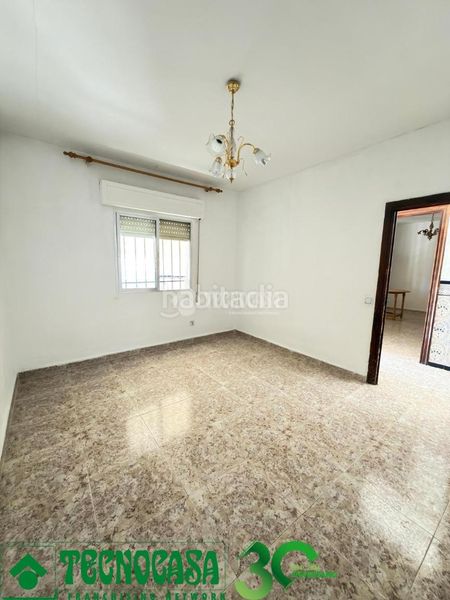 Foto 4252908b-d7c3-41f1-ab1e-aa9073453226. Casa aparellada a Polán