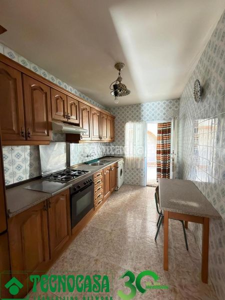 Foto 7c254355-5db5-4984-a3ca-603648758d25. Casa aparellada a Polán