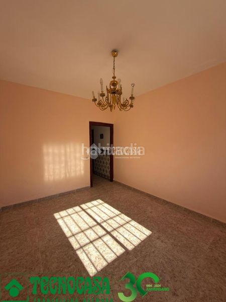 Foto 9454e65c-0afc-414e-9fd6-b7afde6e12ad. Casa aparellada a Polán