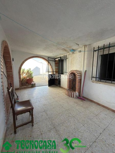 Foto ce45bf63-e973-4f5f-9a61-d772bbfdc97d. Casa aparellada a Polán