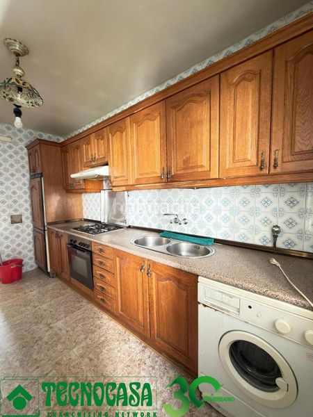Foto d25d3560-a0e5-403c-9ffe-c08886f75efc. Casa aparellada a Polán