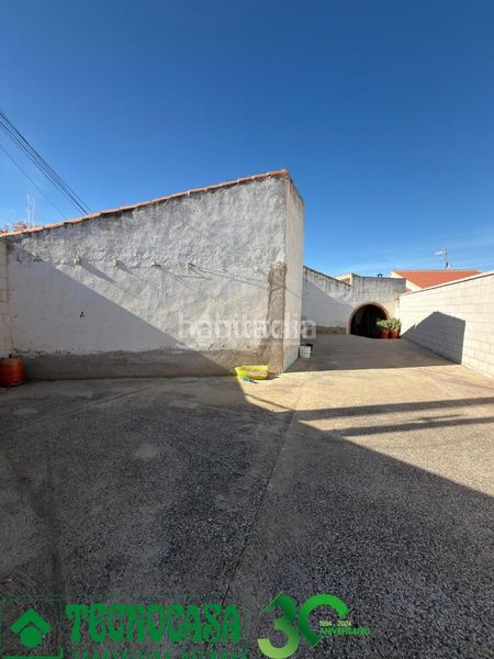 Foto d4fd088a-31ef-4ff7-96a2-53c4f4707097. Casa aparellada a Polán
