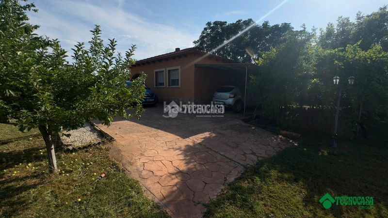 Foto 3d30a6b0-77f1-469f-94c1-cb98308c7954. Casa amb calefacció aparcament piscina a Illana