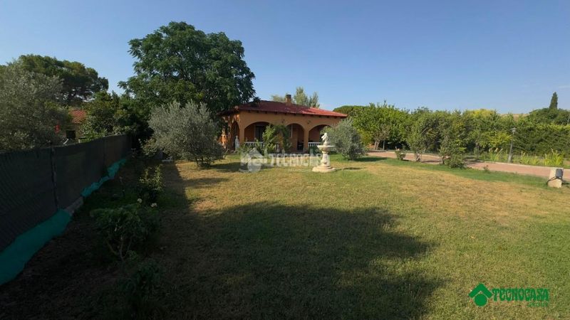 Foto ba783e56-69df-4602-ac3e-794d5927342f. Casa amb calefacció aparcament piscina a Illana