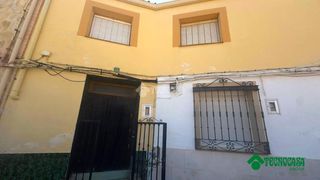 Casa bifamiliare  C. constantino alhambra. Casa en venta en villarejo de fuentes
