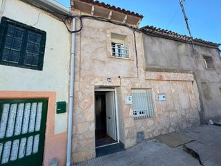 Towny house  C. arcipreste c gomez. Casa en venta en villarrubio