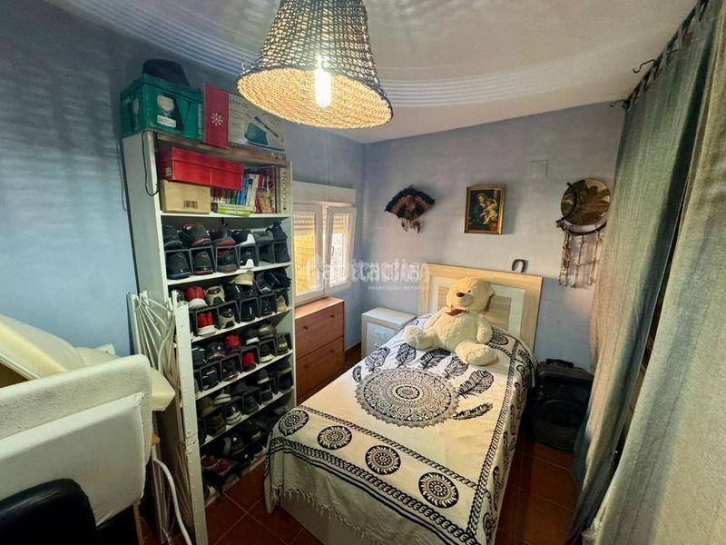 Foto edceaf1a-d847-445e-aab8-f226a2c5393a. Casa aparellada a Tarancón