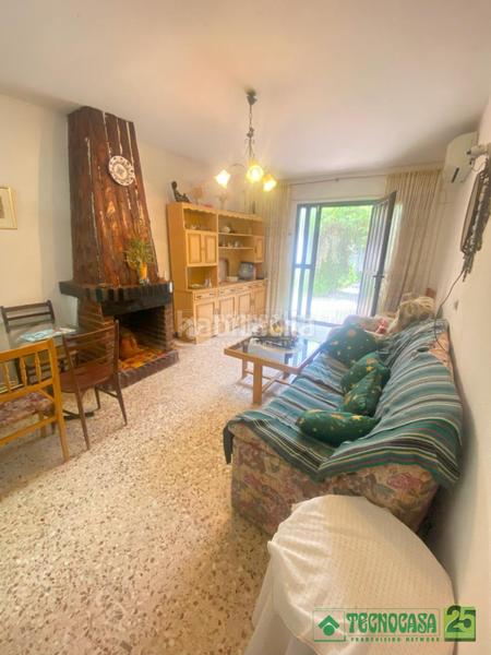Foto bc3b5262-746a-4131-986d-47de22ad8632. Casa  en venta en Barajas de Melo