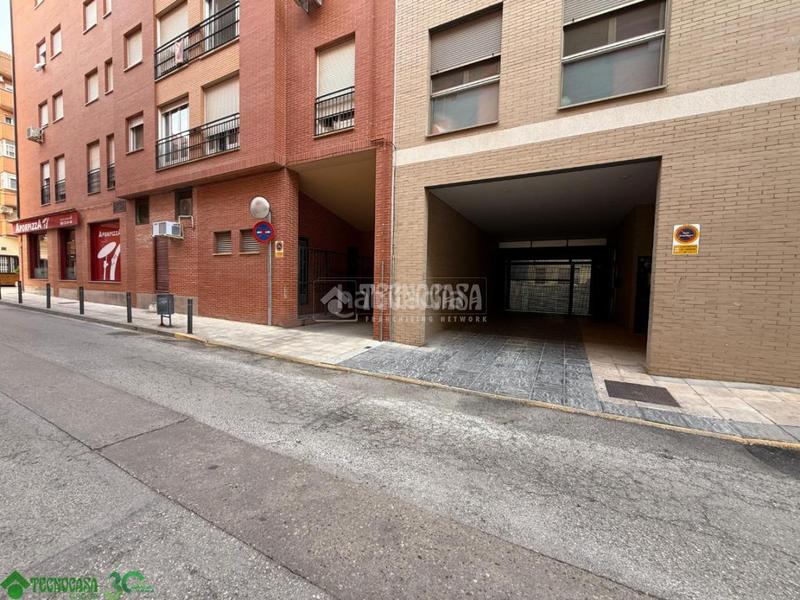 Foto f5c67b62-d924-4f6c-b206-22873724c65f. Alquiler parking coche boxplaza de garaje en alquiler en Tarancón