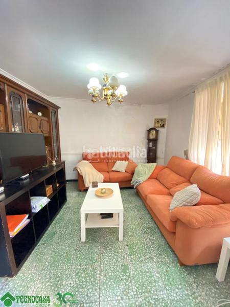 Foto 8c7f0745-b37c-4ca1-9054-d3f06616d9ba. Casa aparellada amb calefacció a Uclés