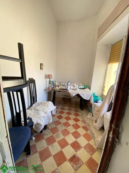 Foto b57911ef-1522-479d-917b-24b5e952b600. Casa aparellada amb calefacció a Uclés