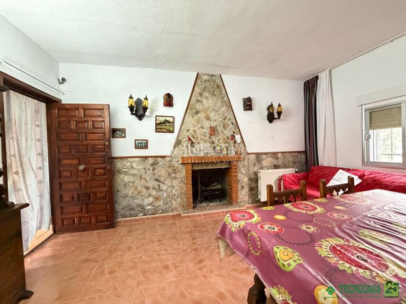 Foto 14279dee-b7d2-40d2-a99c-5978e3e6e255. Casa amb calefacció piscina a Villar de Cañas