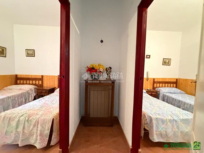 Foto c1231f3e-1629-43d6-b631-b485c71c335e. Casa amb calefacció piscina a Villar de Cañas