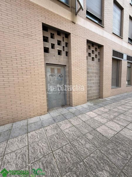 Foto fcbcf24a-fcd8-4506-8cf0-fb46a4d07b88. Local comercial a Tarancón