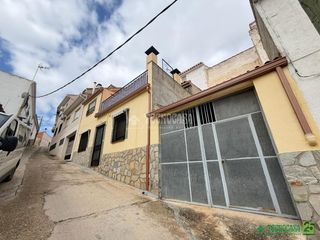 Casa aparellada  Calle subida malagon. Casa en venta en santa cruz de la zarza