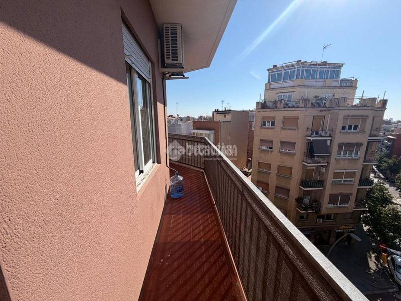 Foto 5dfe465b-9cd7-4e50-ba30-91a983b523e5. Pis a Guinardó Barcelona