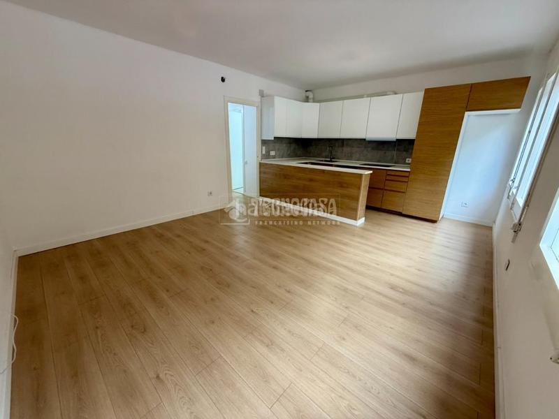 Foto 4460ea6a-1b58-4df9-b049-89eae2ad504c. Piso  en venta en La Font d´en Fargues Barcelona