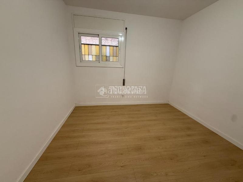 Foto bef96bc7-3d69-4ee6-9226-9f8dec7f70c5. Piso  en venta en La Font d´en Fargues Barcelona