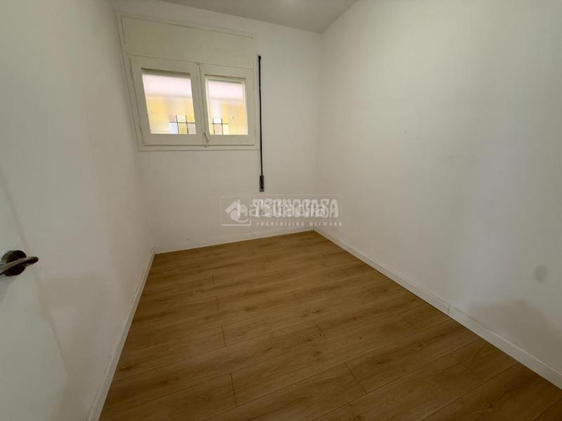 Foto e0219fee-7d2e-4272-9444-e96fa2e665c4. Piso  en venta en La Font d´en Fargues Barcelona