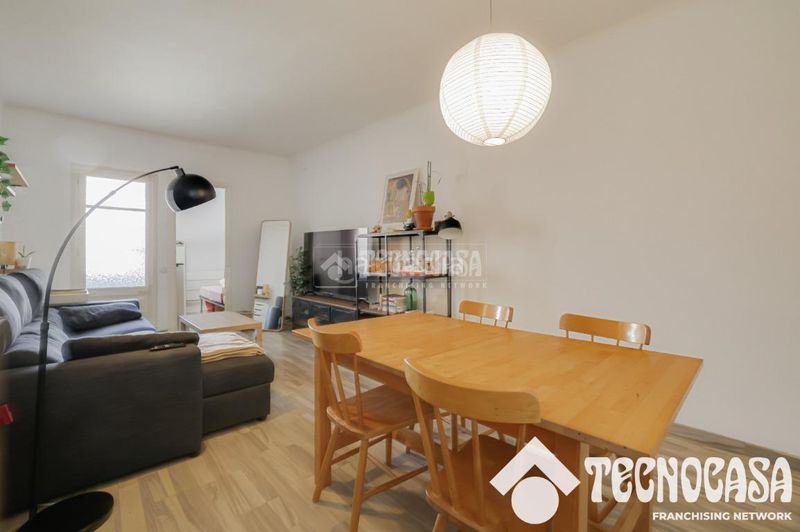 Foto d967a54e-8cd4-4c25-b3c3-92e74a23d5b5. Pis a Vilapicina - Torre Llobeta Barcelona