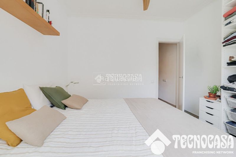Foto f247816f-6fec-4465-8f64-141b5ff0d8e6. Pis a Vilapicina - Torre Llobeta Barcelona