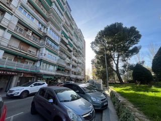 Local Comercial a Parque Lisboa-La Paz