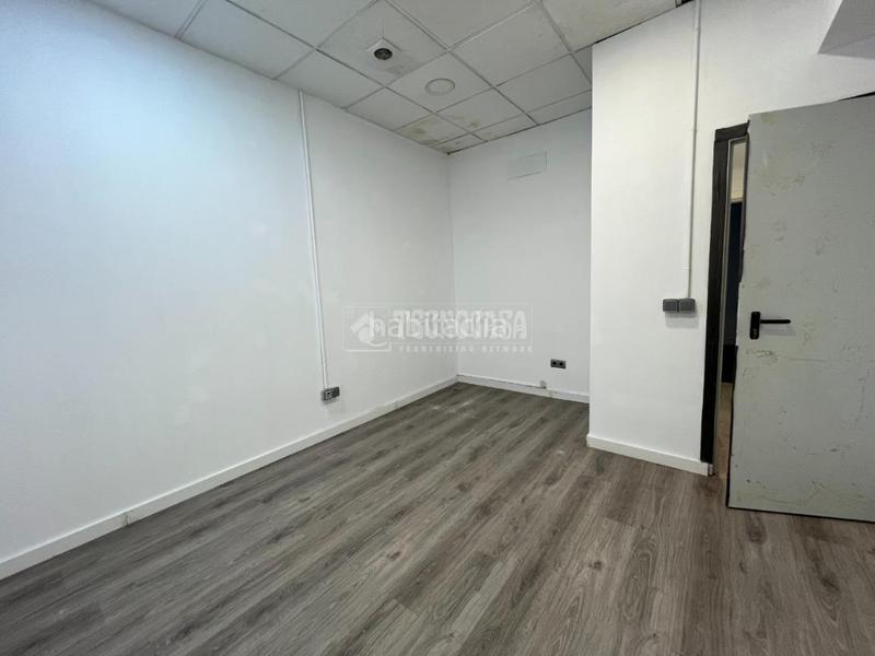 Foto c4acfa15-dbff-4720-98ba-0e6be256bb66. Local comercial  en venta en Parque Lisboa-La Paz Alcorcón