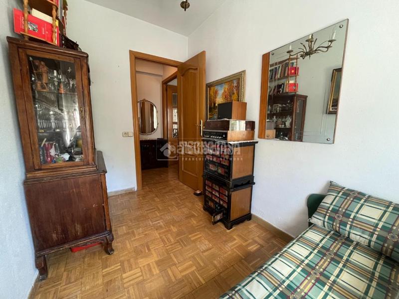 Foto ad188615-2f04-40a1-8f4f-47321432a312. Piso  en venta en Valderas-Los Castillos Alcorcón