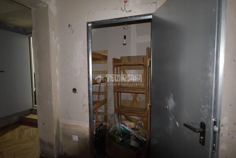 Foto 88297633-a946-4861-8252-78ef1ee9d1f7. Local comercial amb calefacció a Casco Antiguo Alcorcón