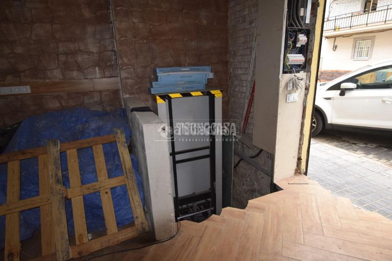 Foto 96a81ad8-f94d-4a03-89ad-4a464ebe81ba. Local comercial amb calefacció a Casco Antiguo Alcorcón