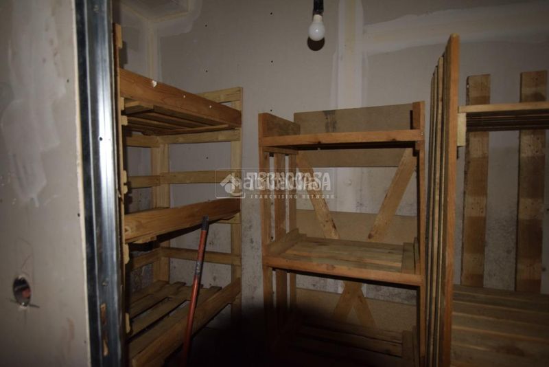 Foto a4624a13-d408-4b5e-8f63-fffd24485209. Local comercial amb calefacció a Casco Antiguo Alcorcón