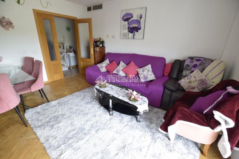 Foto 4763cb32-5431-4d2f-89df-c171a64a17cc. Pis amb piscina a Prado de Santo Domingo Alcorcón