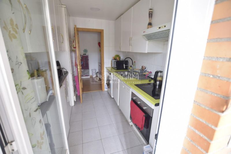 Foto 93b4a069-5721-426b-b89c-dcf4ea6d3c22. Pis amb piscina a Prado de Santo Domingo Alcorcón