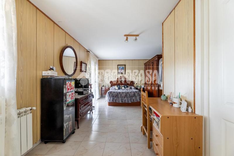 Foto b6df3691-7a7e-46d7-9ba4-8e71da4a520b. Casa amb aparcament a Las Lomas Boadilla del Monte