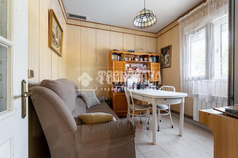 Foto fae63bc3-65df-4c16-bf4d-fdc05bd2599e. Casa amb aparcament a Las Lomas Boadilla del Monte