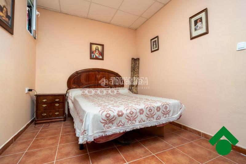 Foto 511f2836-bc2f-4425-9eae-47b82234edc7. Casa amb aparcament a Moraleda de Zafayona