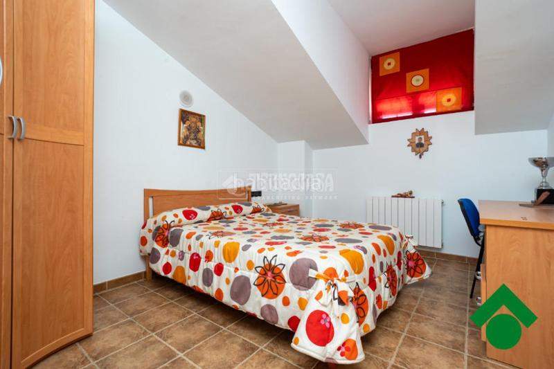 Foto 81ed6de4-3ec1-4bf8-9e8d-6f81731bbd25. Casa amb aparcament a Moraleda de Zafayona