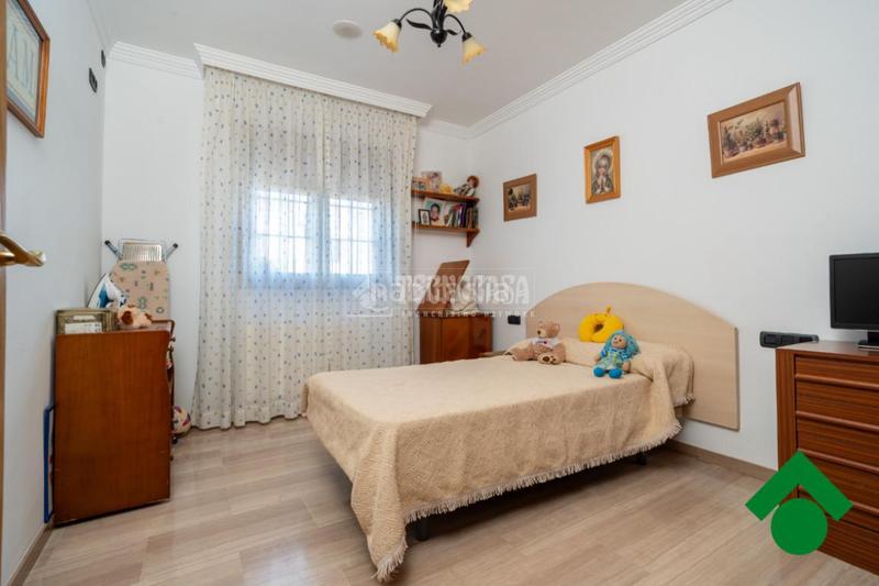 Foto ae18ee96-b2cf-4f30-ba24-9f2c1421ebf1. Casa amb aparcament a Moraleda de Zafayona